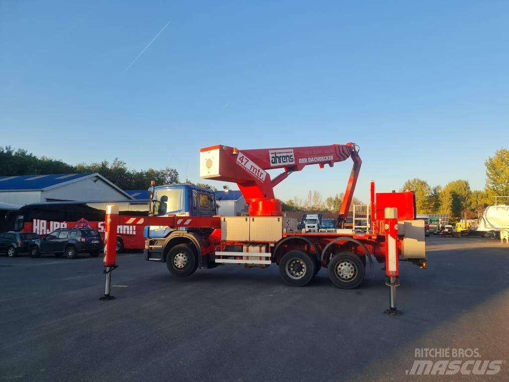 Scania P 380 Plataformas aéreas montadas em camião