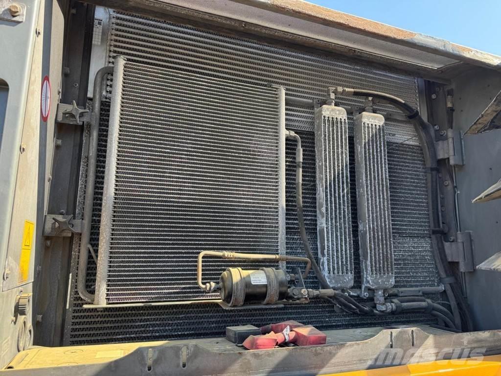 Liebherr LH 30 M Manipuladores de lixo / indústia