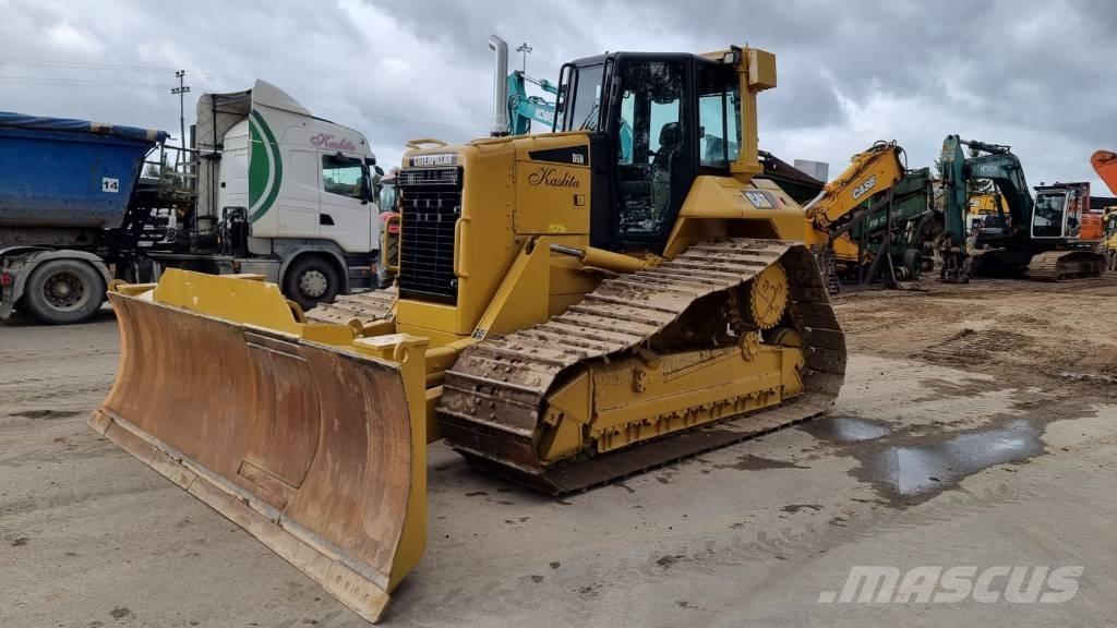 CAT D 6 N LGP Dozers - Tratores rastos