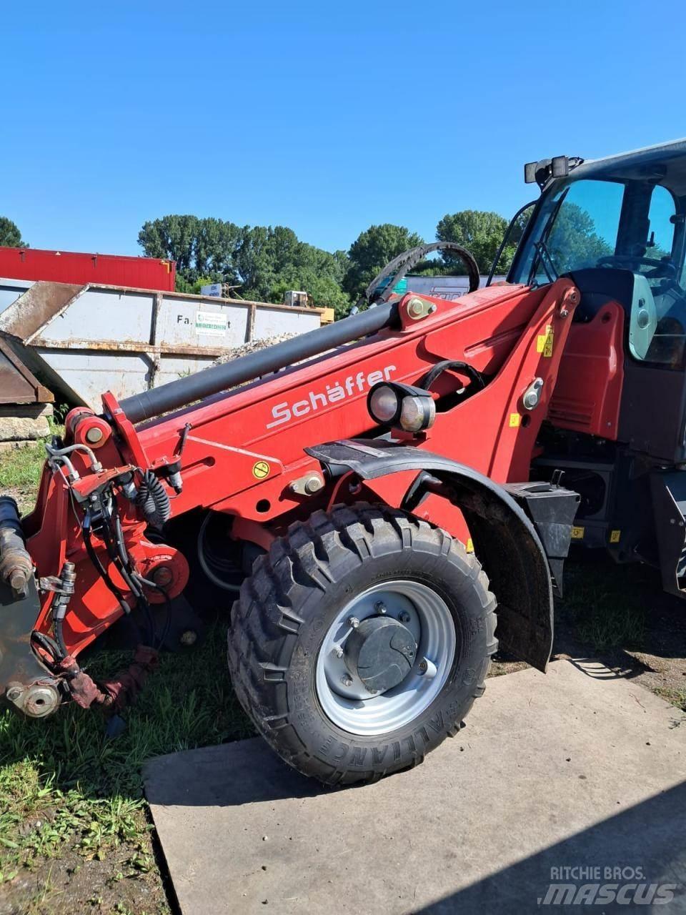 Schäffer 6680 T Mini carregadoras