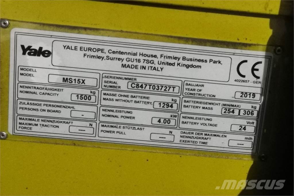 Yale MS15XSL Self propelled stackers