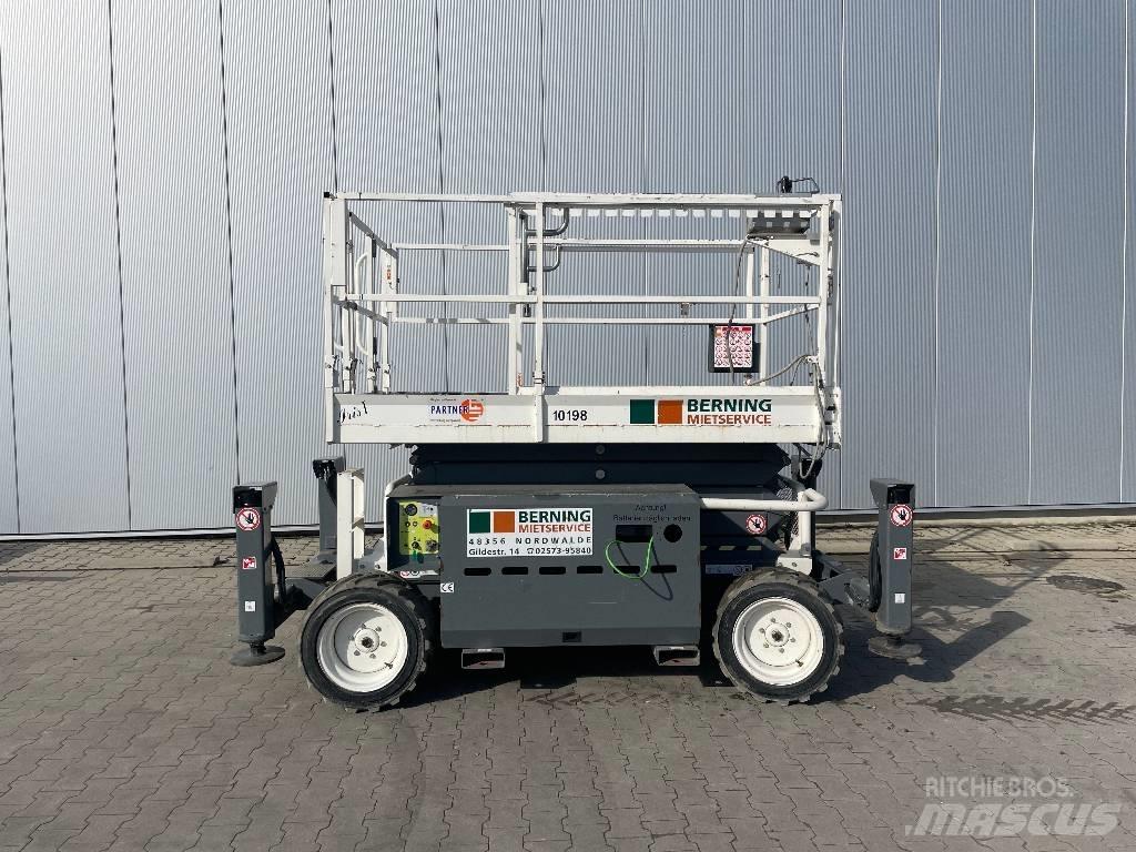 SkyJack SJ 6832 RTE Elevadores de tesoura