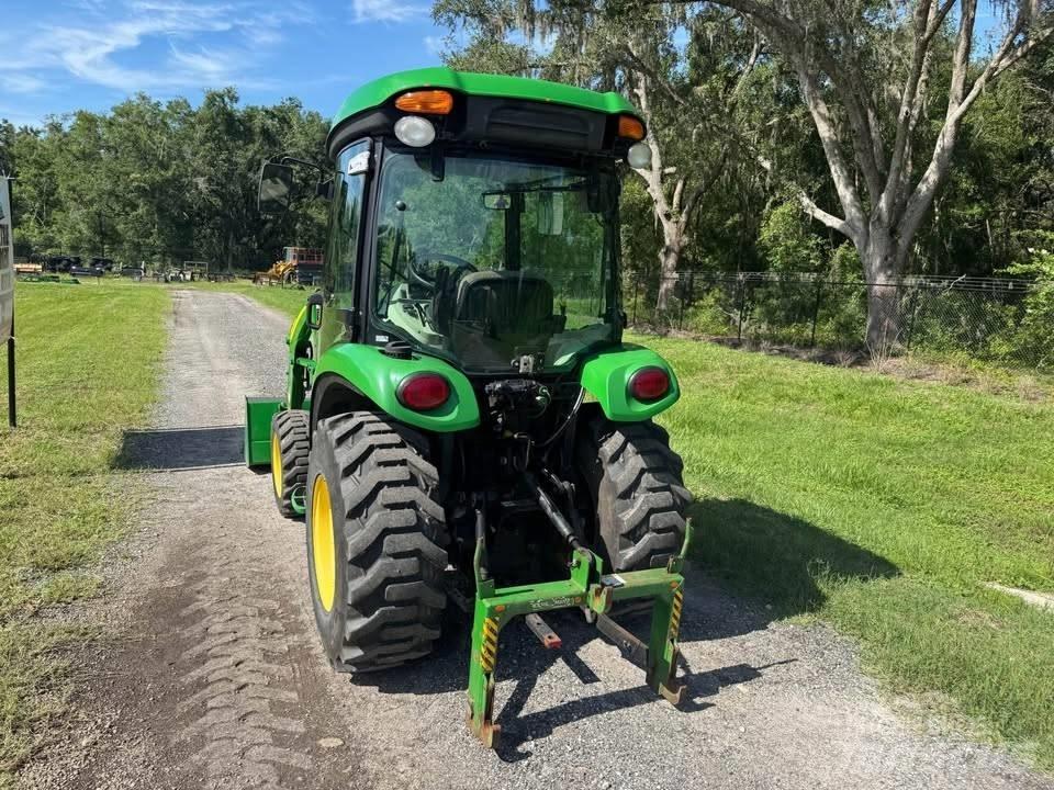 John Deere 3520 Tratores Agrícolas usados