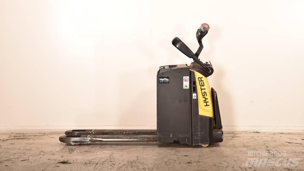 Hyster P3.0S Porta-paletes com plataforma