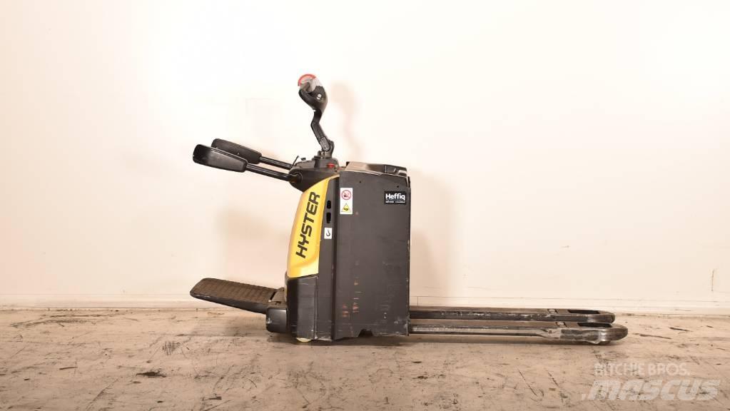 Hyster P3.0S Porta-paletes com plataforma