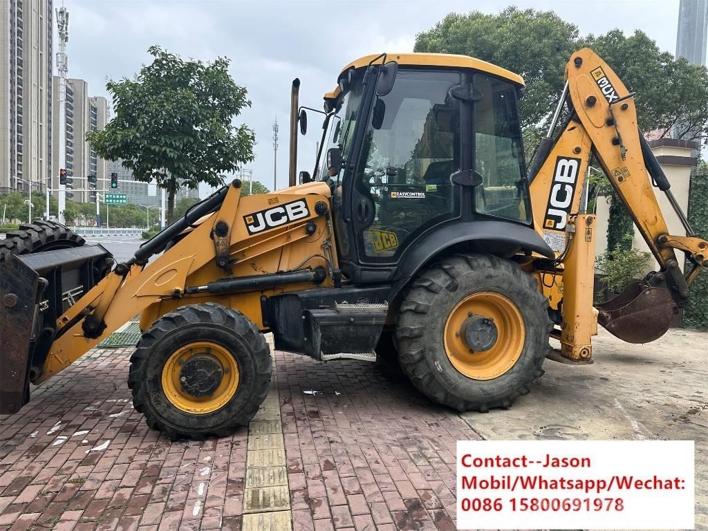 JCB 3 CX 4 T Retroescavadeiras