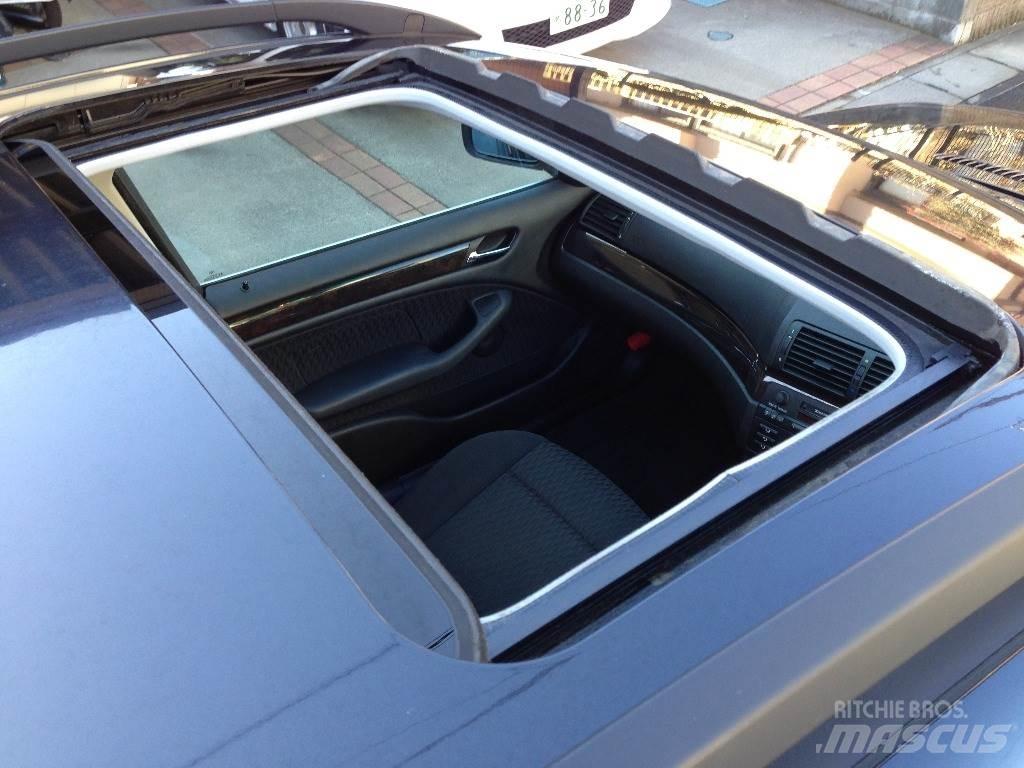 BMW GF-AM28 Automóvel