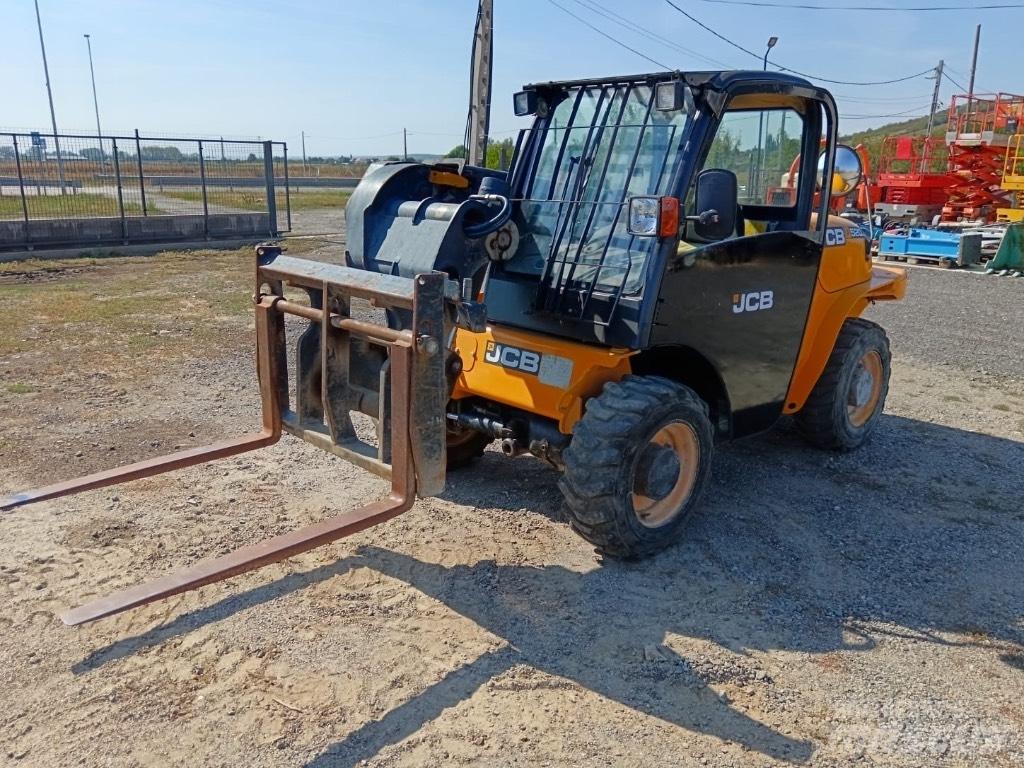 JCB 520-40 Manipulador telescópico