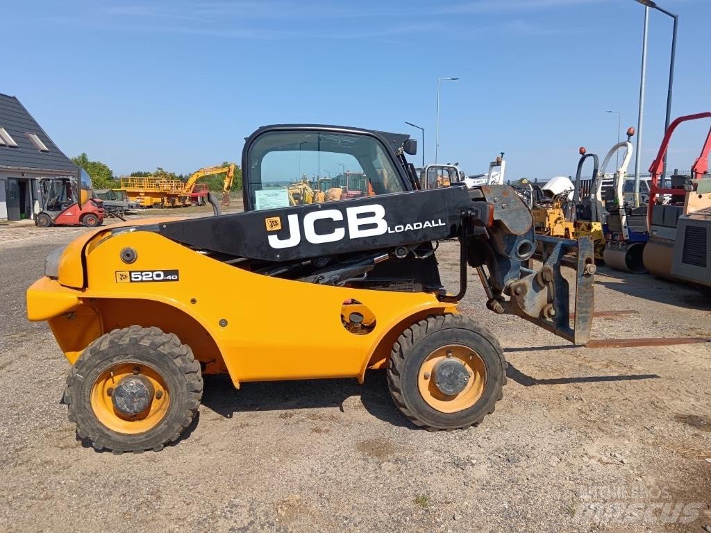 JCB 520-40 Manipulador telescópico