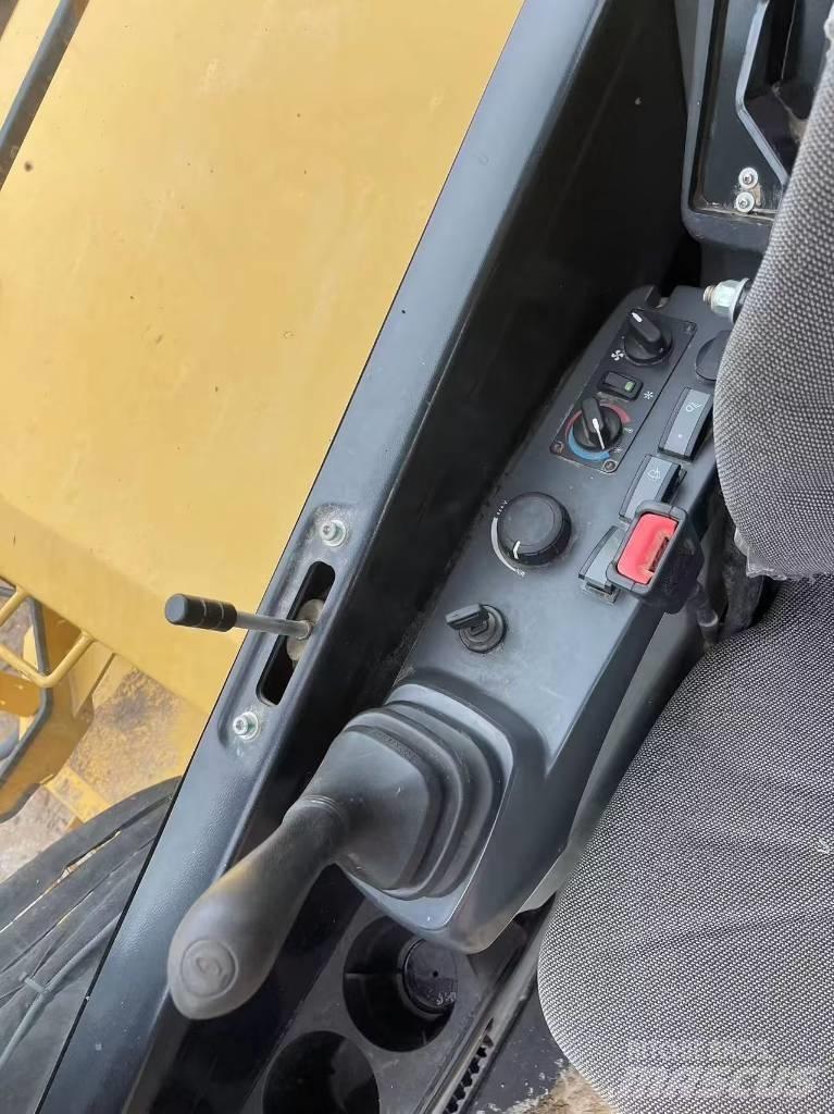 John Deere E60 Miniescavadeiras