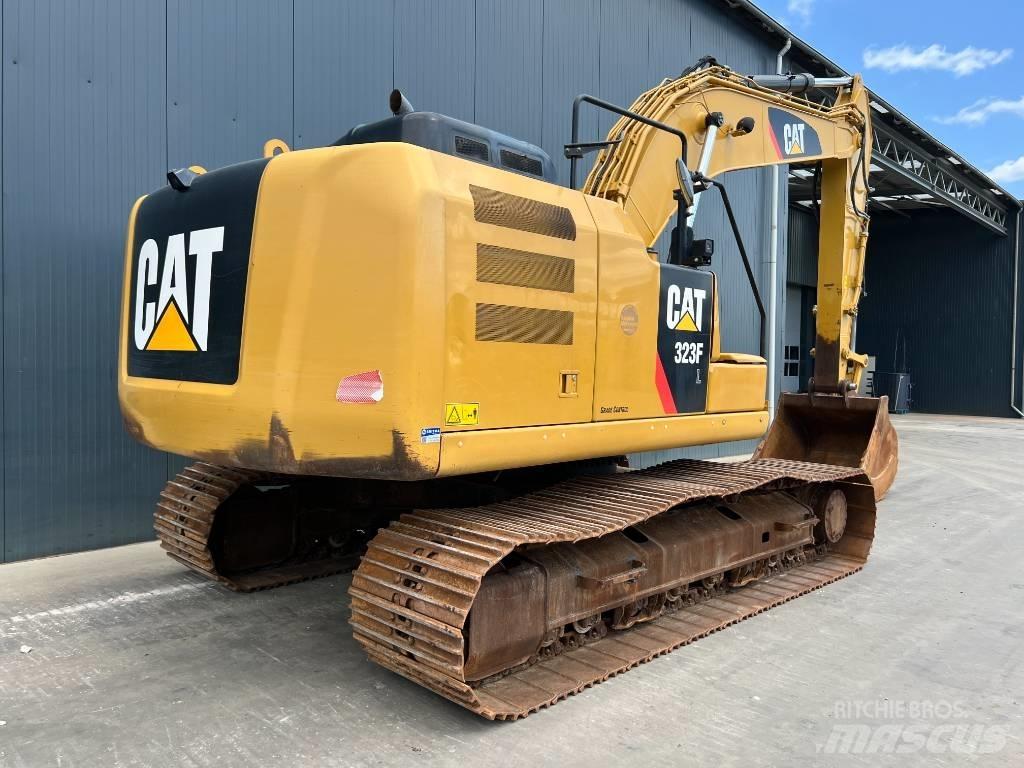 CAT 323F L Escavadeiras de esteiras