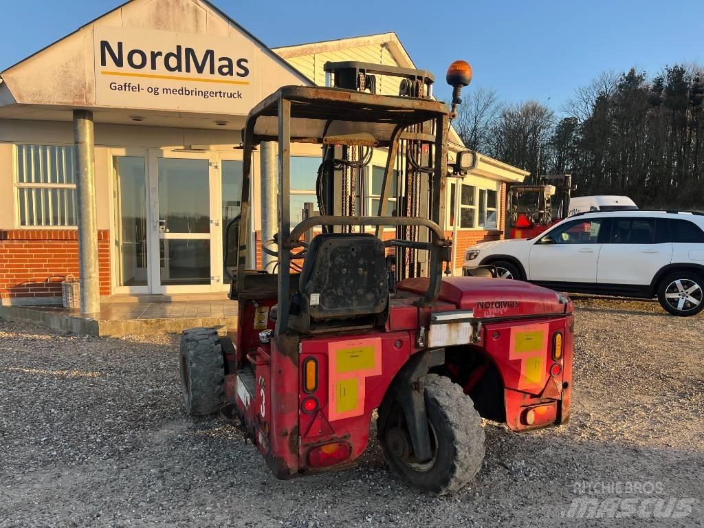 Moffett M4 25.3 Empilhadores Diesel
