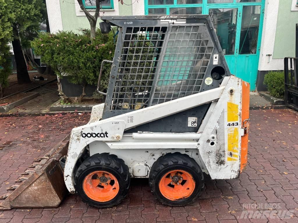 Bobcat 443    V-4129 Manipulador telescópico