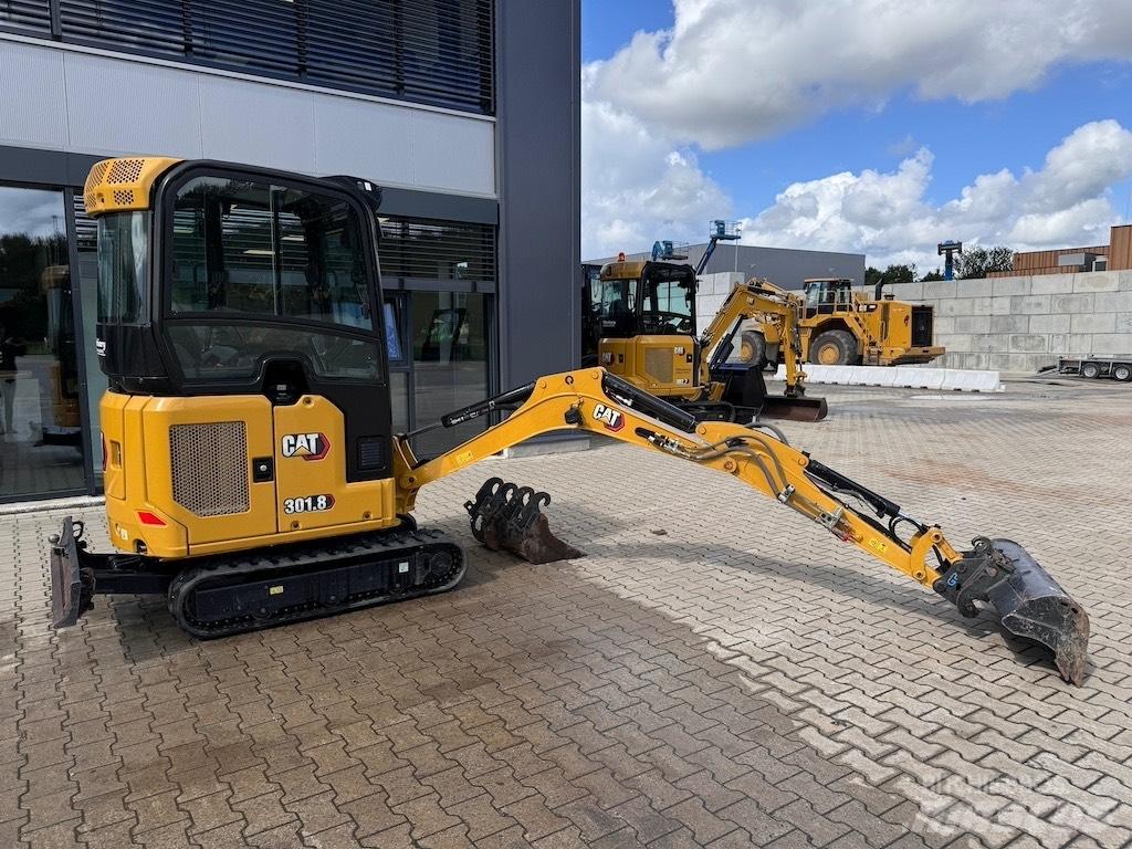 CAT 301.8 Miniescavadeiras
