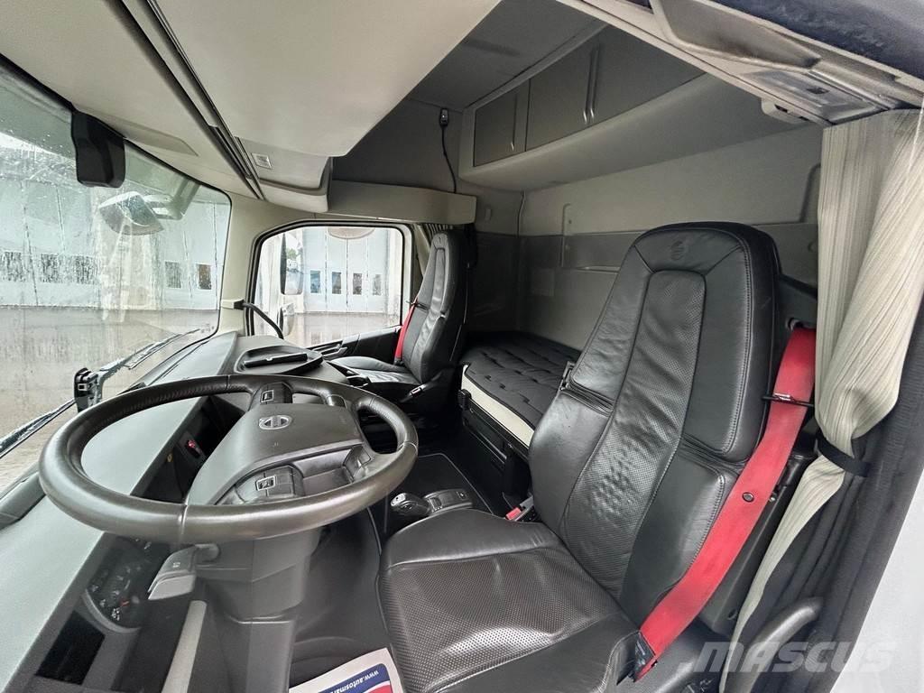 Volvo FH Flakbil Camiões estrado/caixa aberta