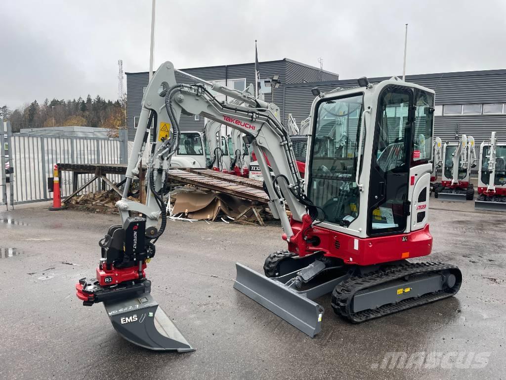 Takeuchi TB 325 R Miniescavadeiras