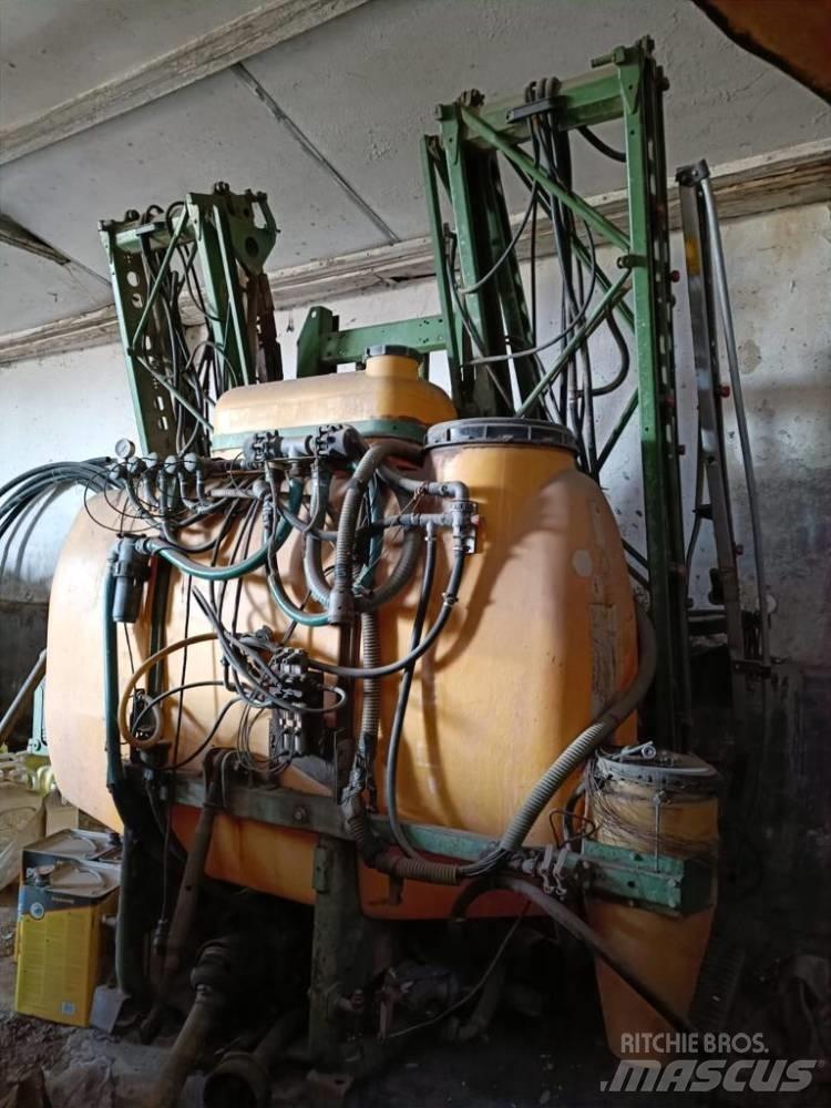 Amazone UF 1200 Pulverizadores montados