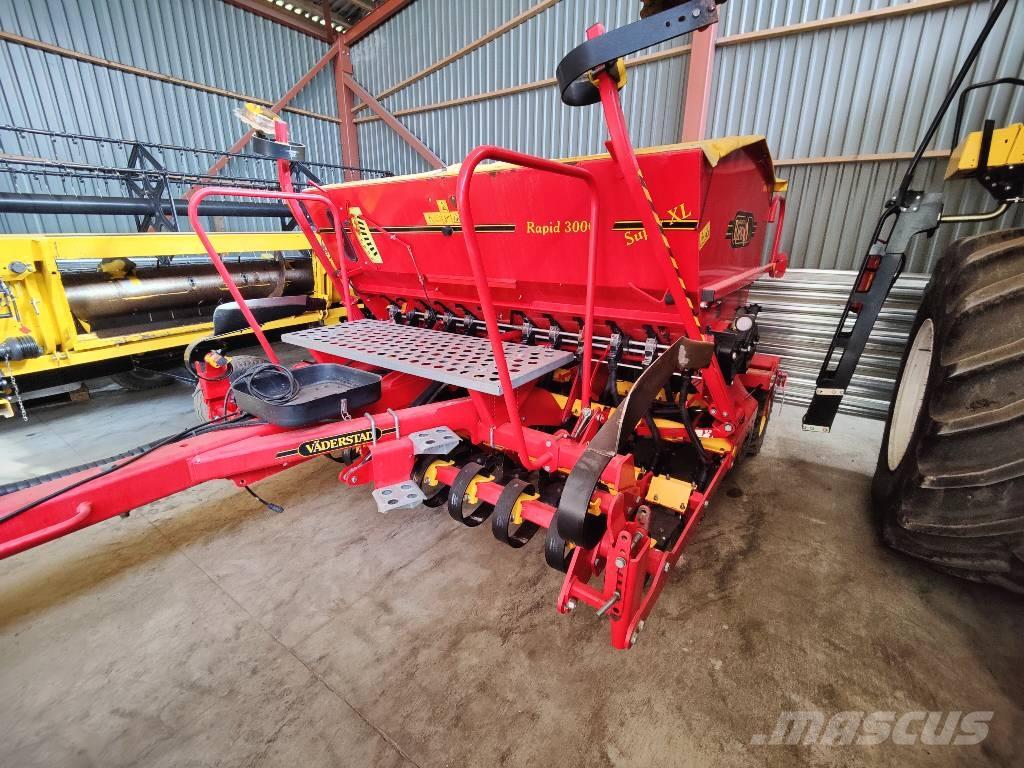 Väderstad Rapid300C Perfuradoras