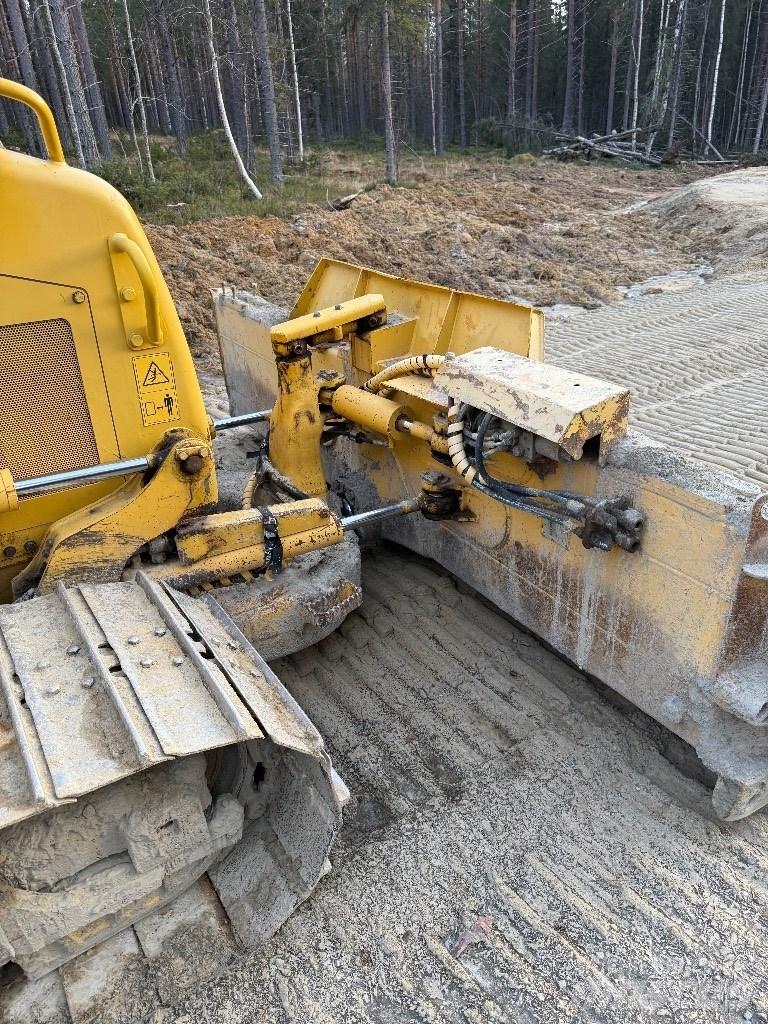 Komatsu D 37 PX-23 Dozers - Tratores rastos