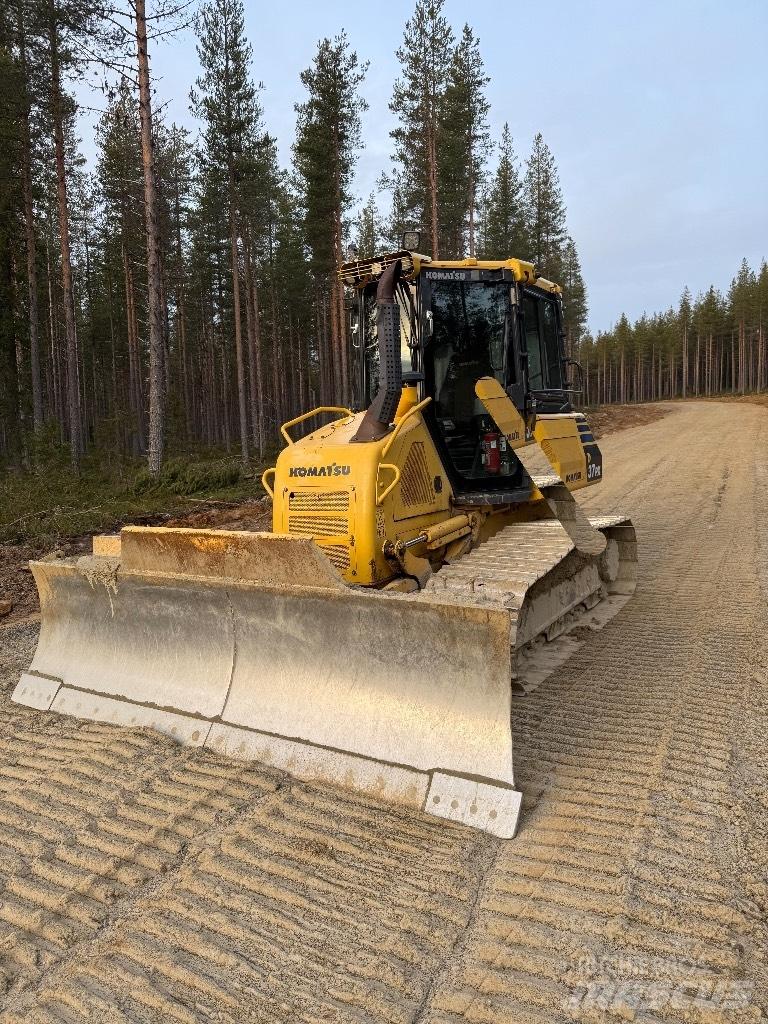 Komatsu D 37 PX-23 Dozers - Tratores rastos