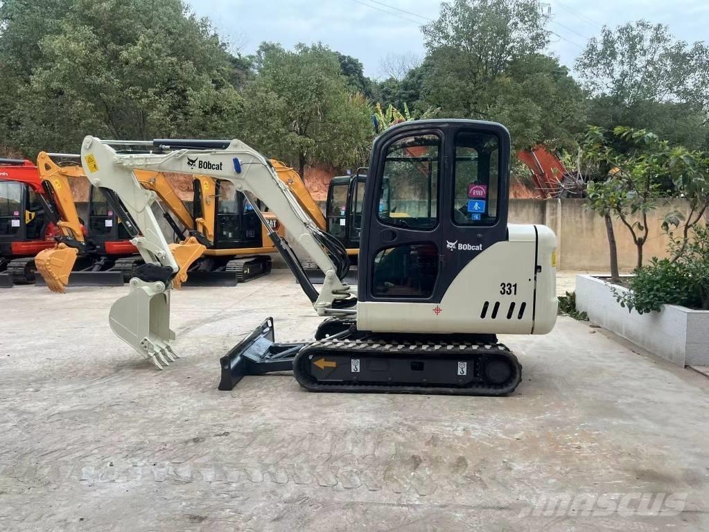 Bobcat 331 Miniescavadeiras