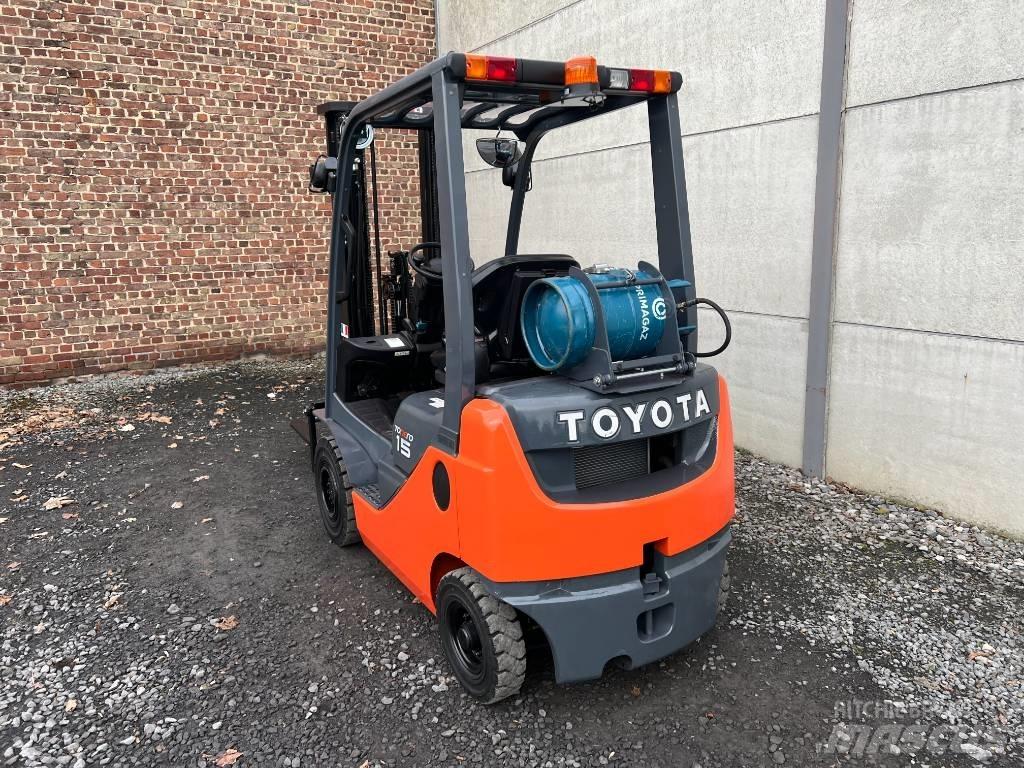 Toyota 02-8 FGF 15 Empilhadores a gás