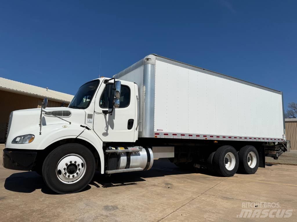 Freightliner M 106 Caminhões de caixa fechada