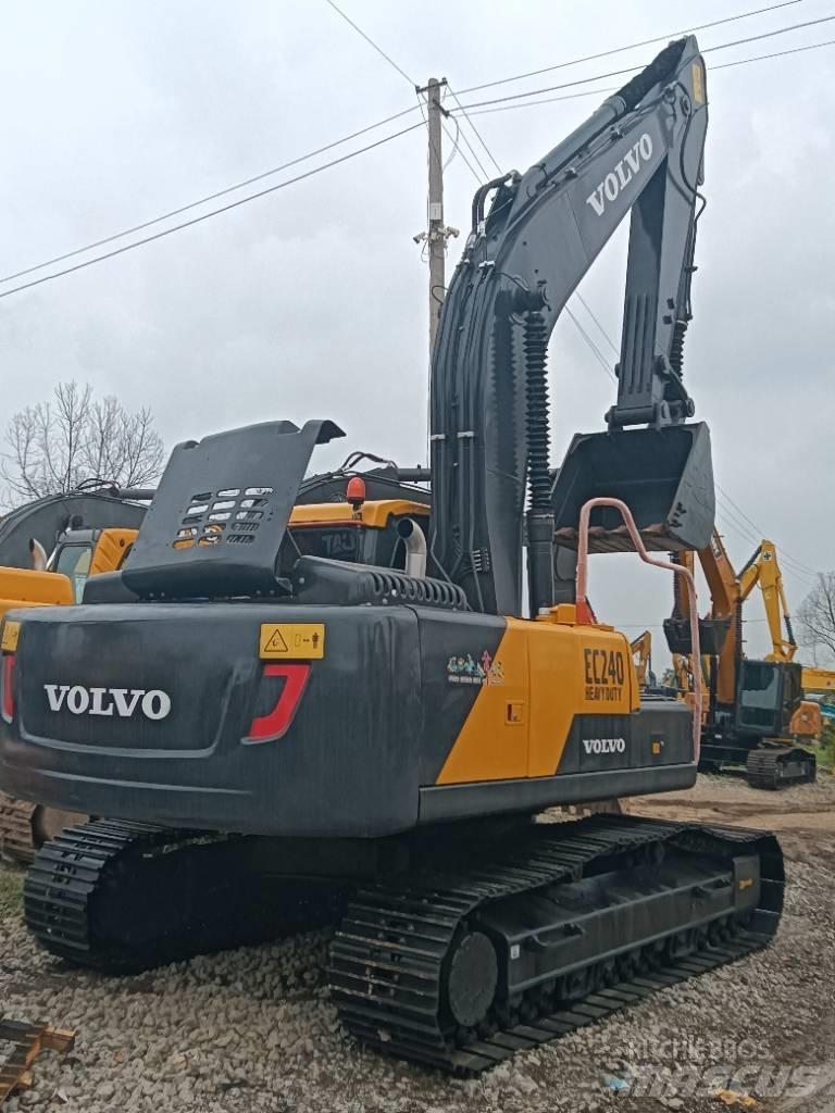 Volvo EC 240 Escavadeiras de esteiras