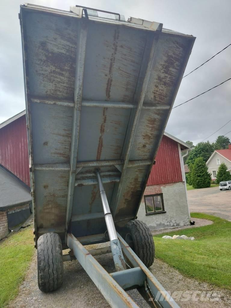 Tuhti M7 Reboques Agrícolas basculantes