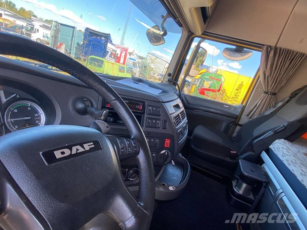 DAF FAN XF Caminhões de caixa fechada
