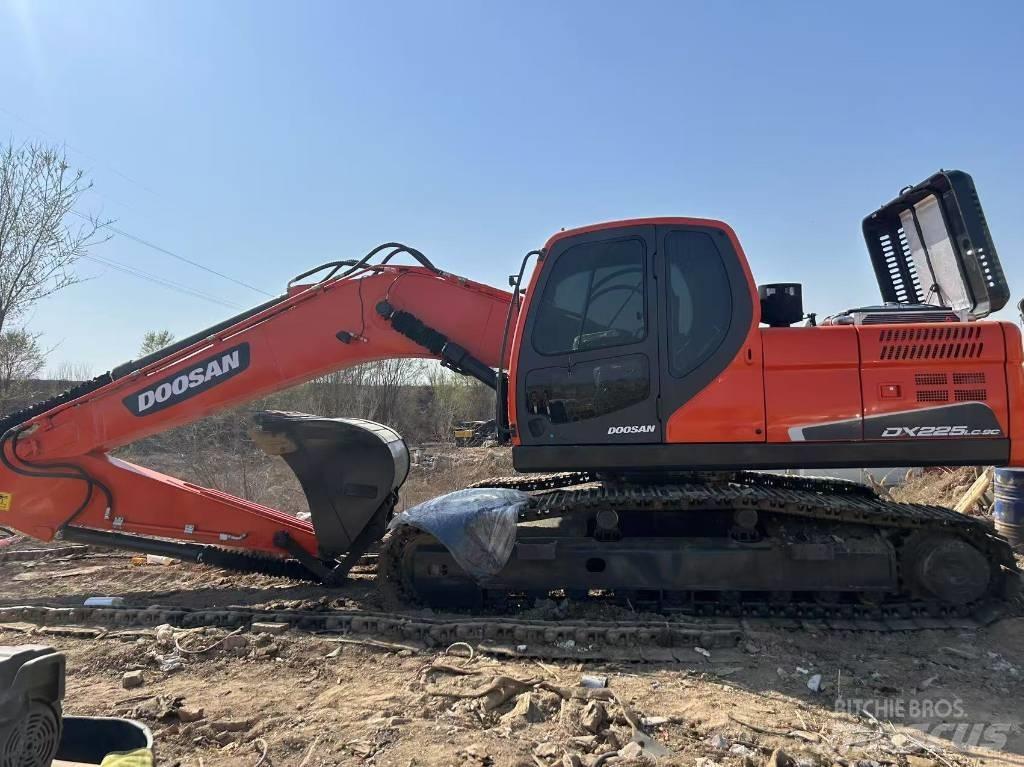 Doosan DX225LC-9C Escavadeiras de esteiras
