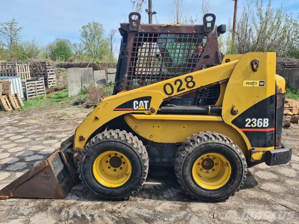 CAT 236 B Mini carregadoras