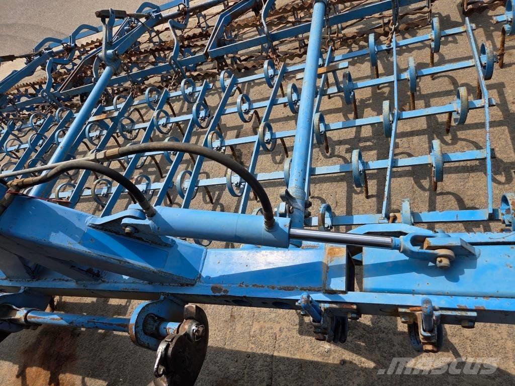Lemken Koralle 4/560 Cultivadoras
