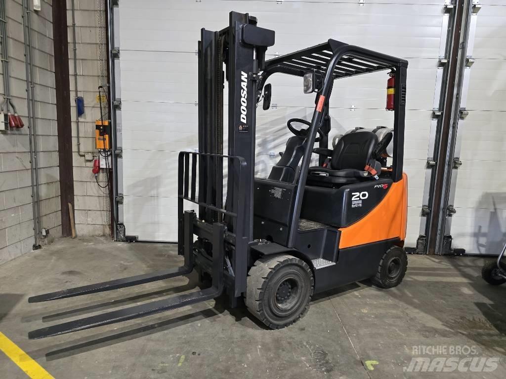 Doosan G20SC-5 Empilhadores a gás