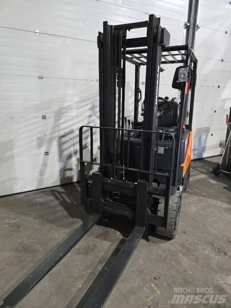 Doosan G20SC-5 Empilhadores a gás