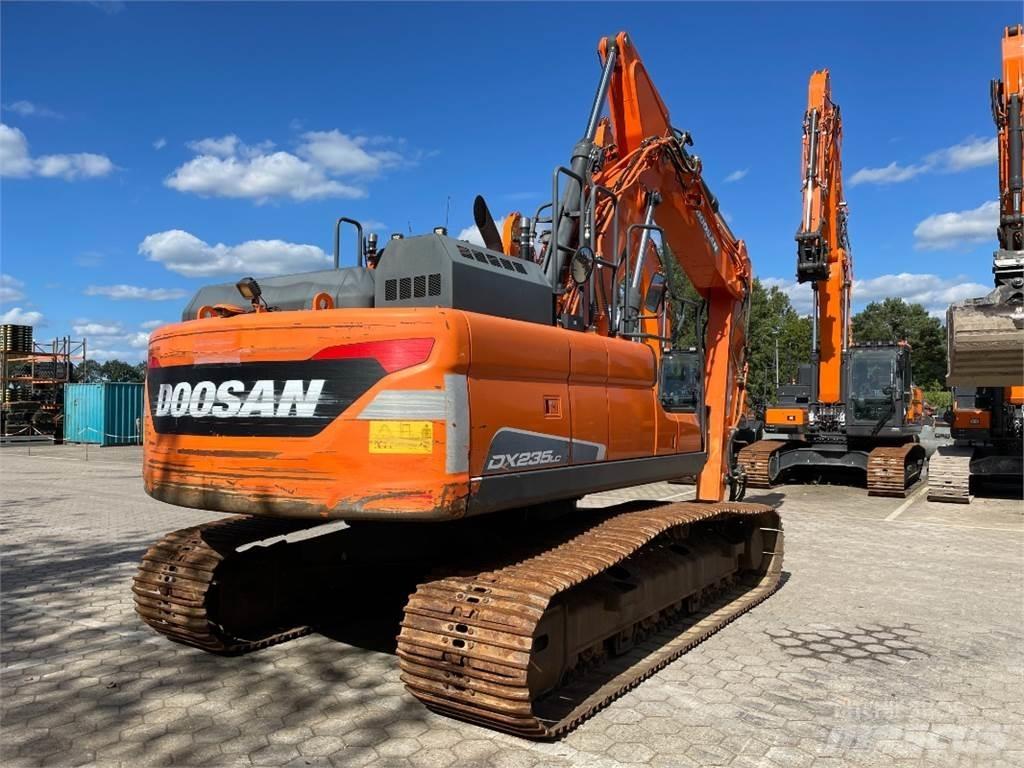 Doosan DX235LC-5 Escavadeiras de esteiras