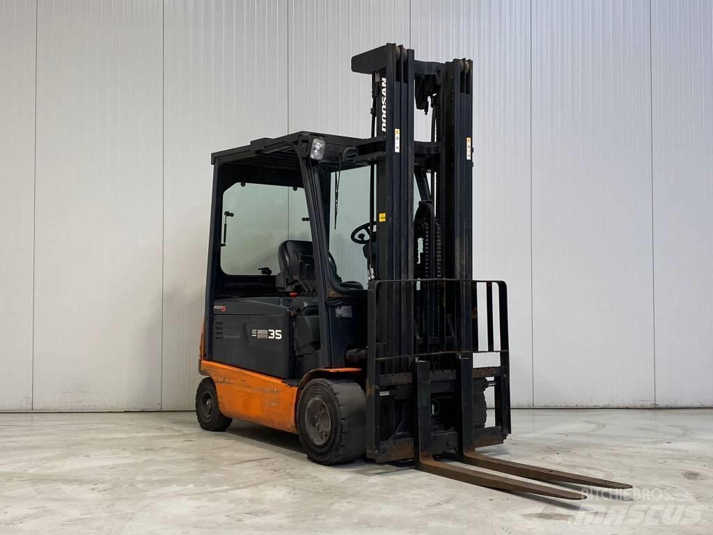 Doosan B35X-5 Empilhadores eléctricos