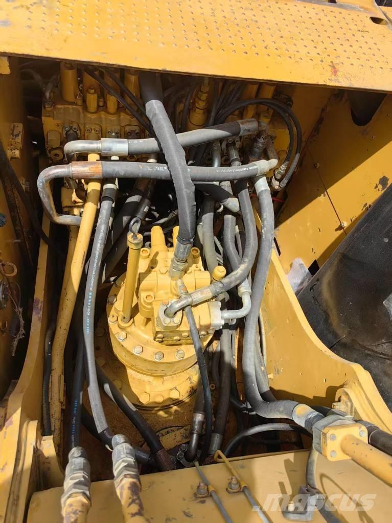 CAT 323 D Escavadeiras de esteiras