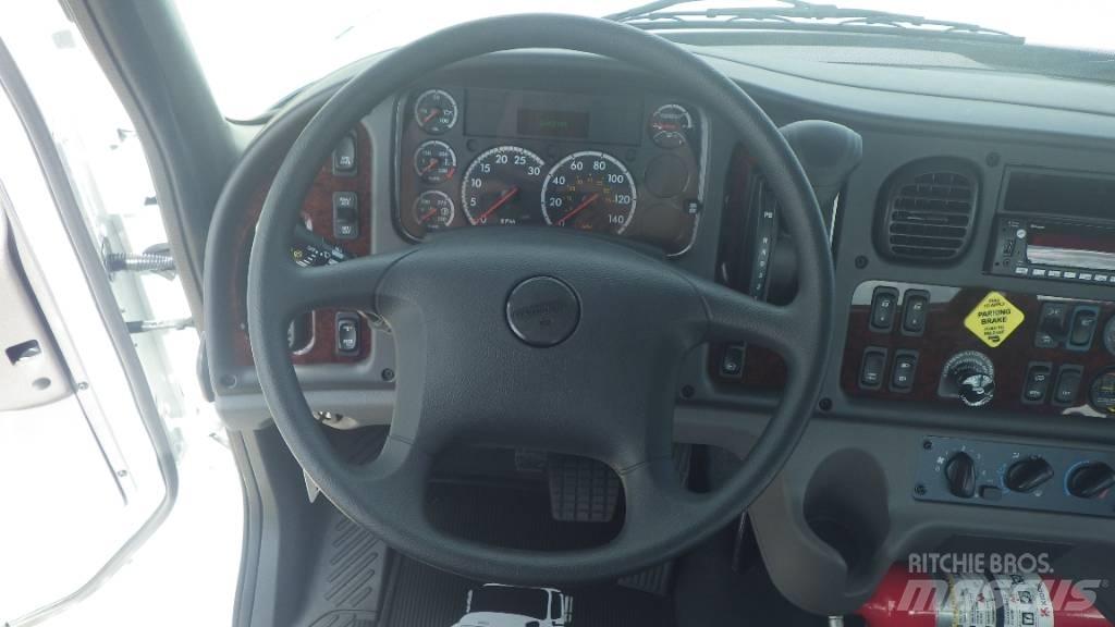 Freightliner M2106 Camiões de chassis e cabine