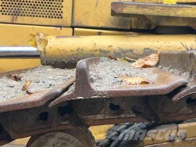 CAT D5N LGP PAT Dozers - Tratores rastos