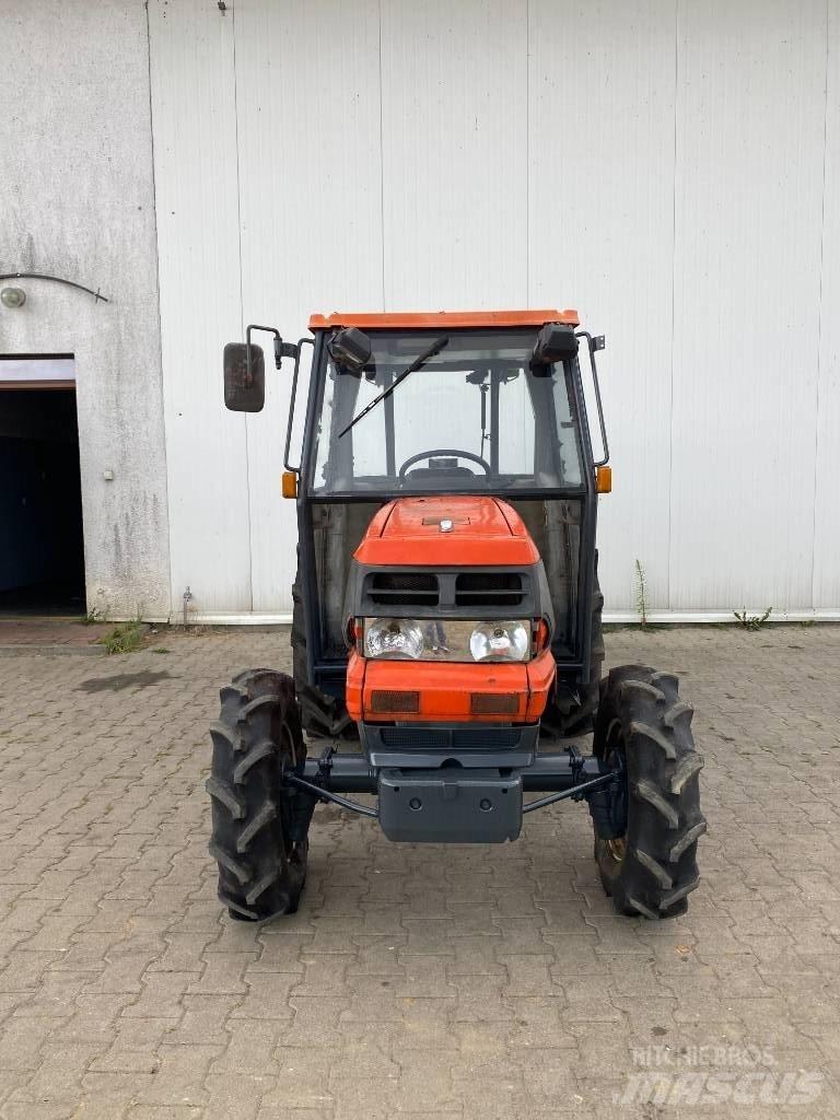 Kubota GL 320 Tractores compactos