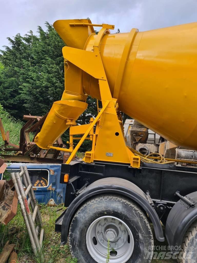  Concrete Mixer Outros Reboques