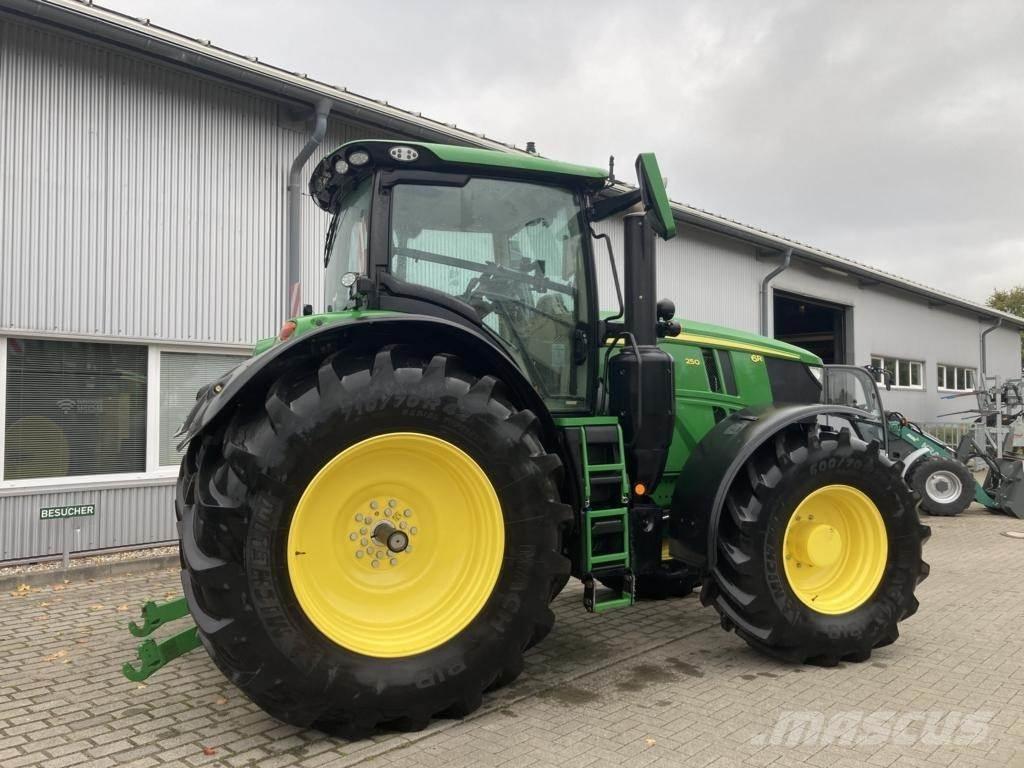 John Deere 6R250 Tratores Agrícolas usados