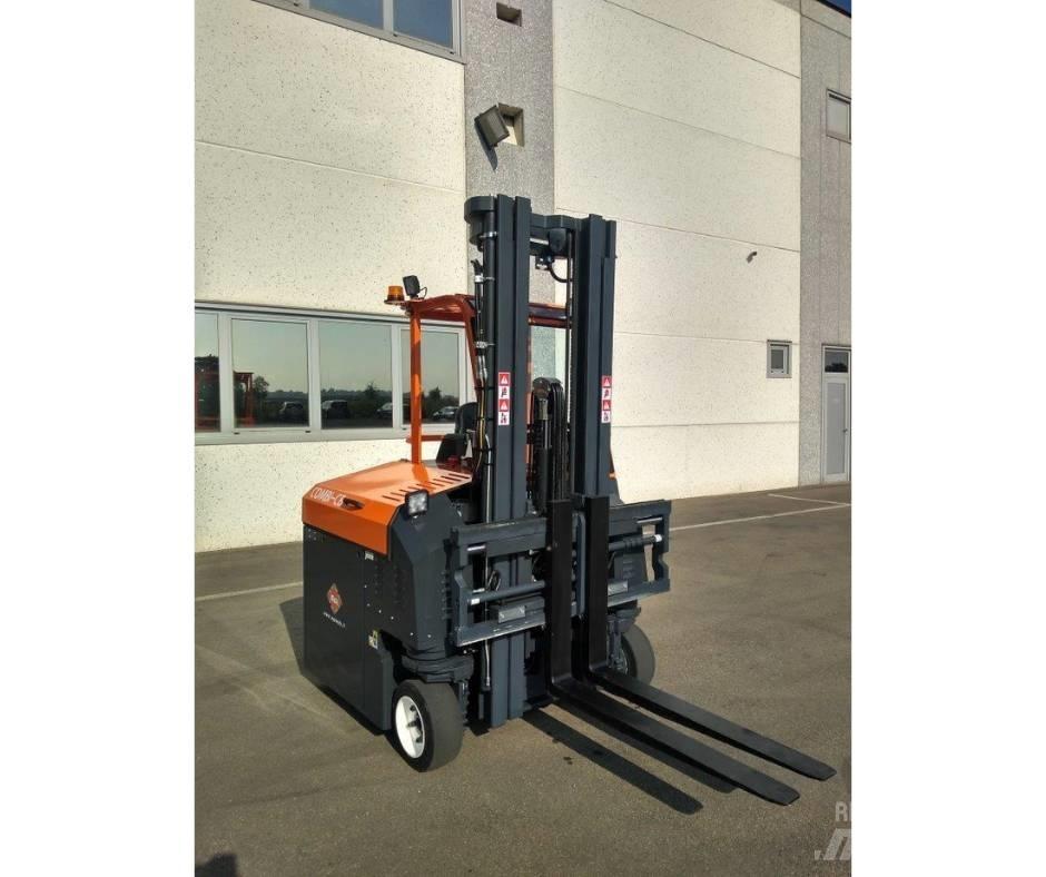 Combilift C3000CBE Empilhadores de via estreita
