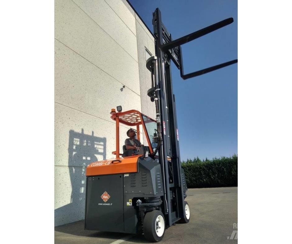 Combilift C3000CBE Empilhadores de via estreita
