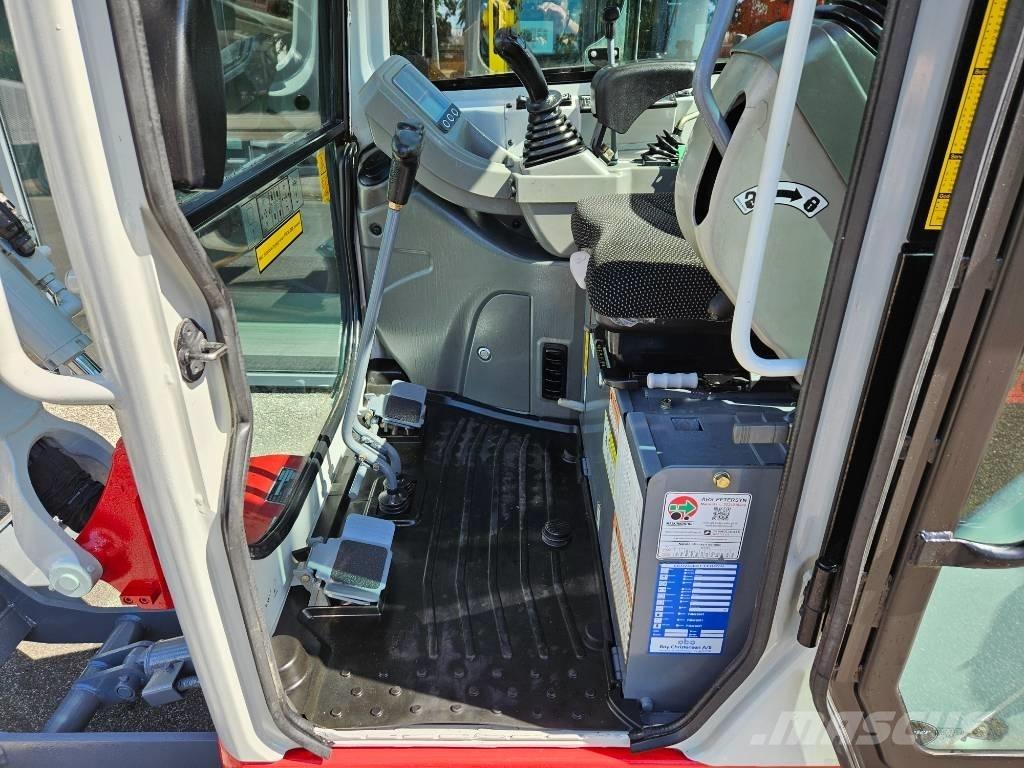Takeuchi TB 216 Miniescavadeiras