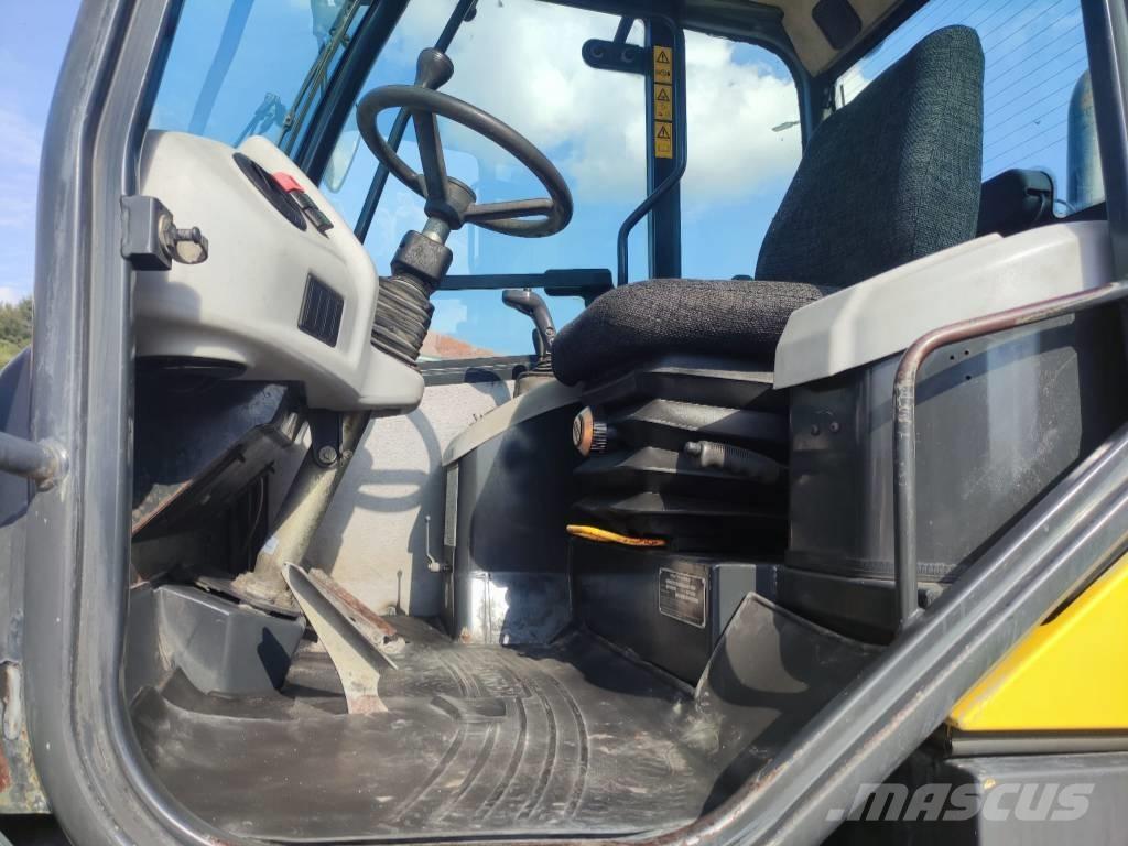 Komatsu WA 80-5 Carregadeiras de rodas