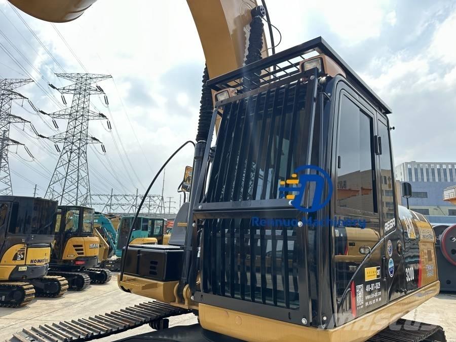 CAT 320D Escavadeiras de esteiras
