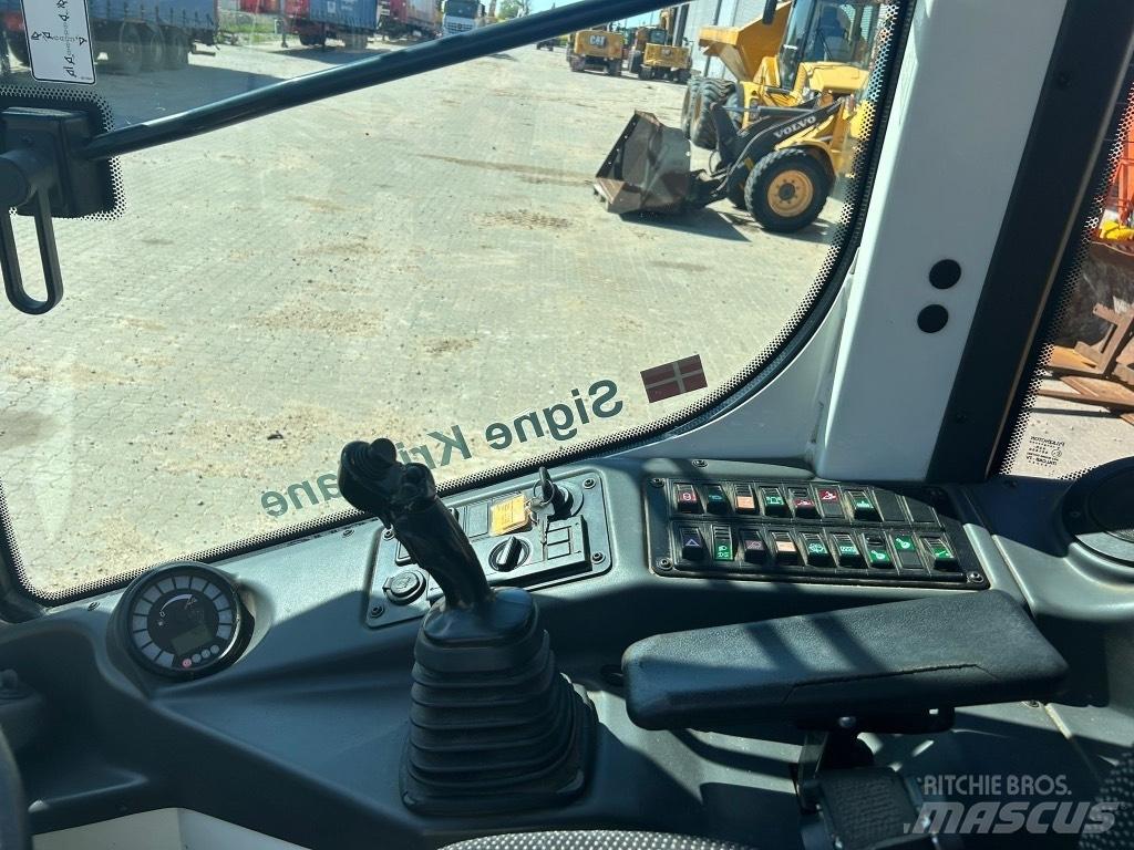 Liebherr L 506 Carregadeiras de rodas