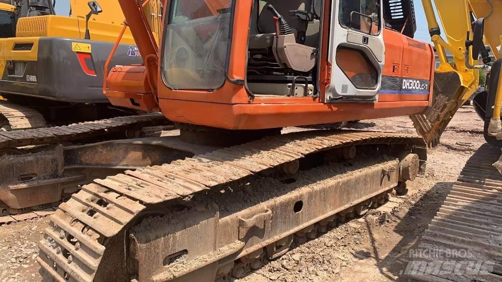 Doosan DH 300 LC-7 Escavadeiras de esteiras